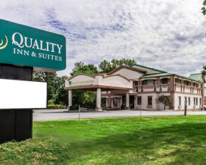  Quality Inn & Suites Quakertown-Allentown  Квакертаун